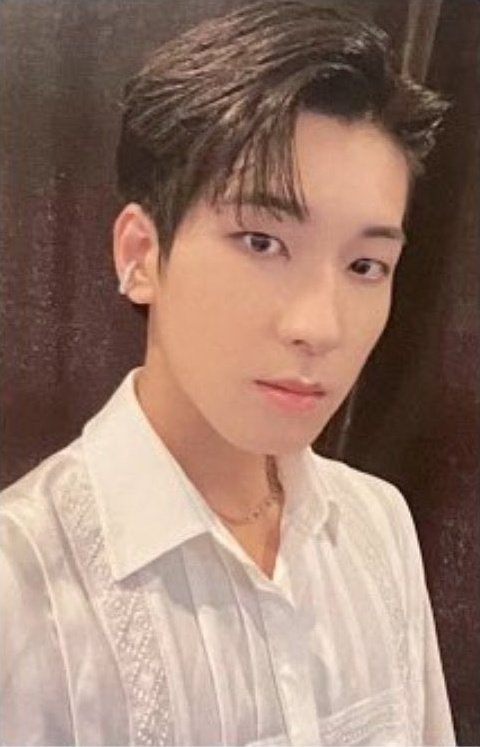 wonhwacart's tweet photo. — wts pasalo slot ph

; wonwoo groom &amp; sakristan pc
; 500ea
; will prio who will get both

kunin niyo na si pogi huhu https://t.co/DqCA4zZoE6