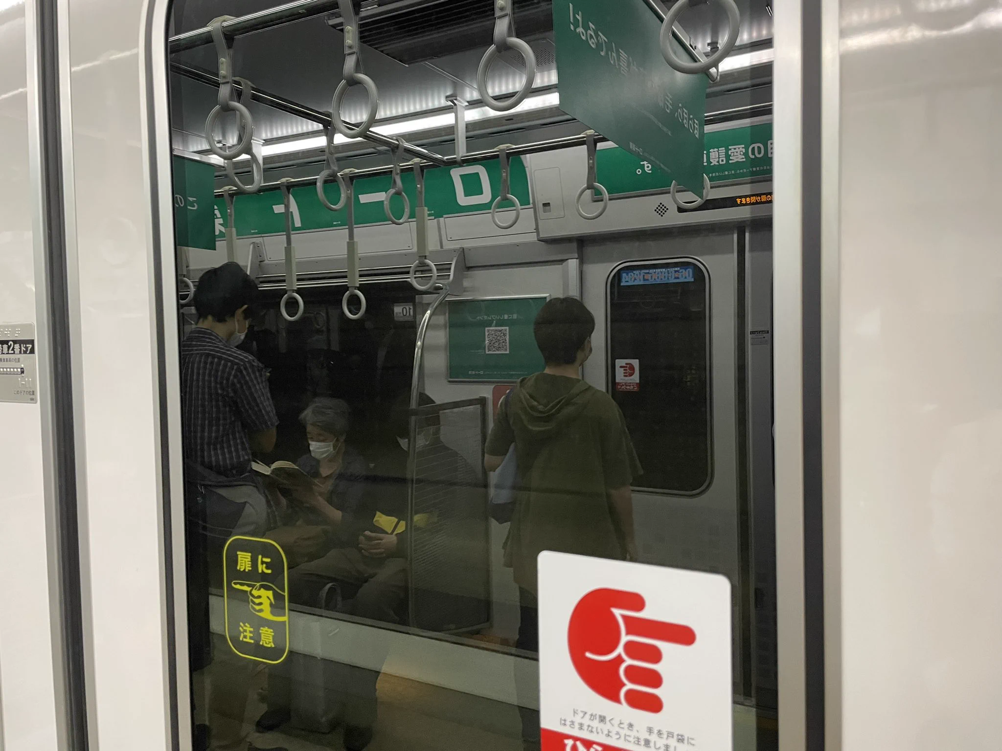 そんな無茶な！地下鉄の電車広告が納得いかない理由とは！？