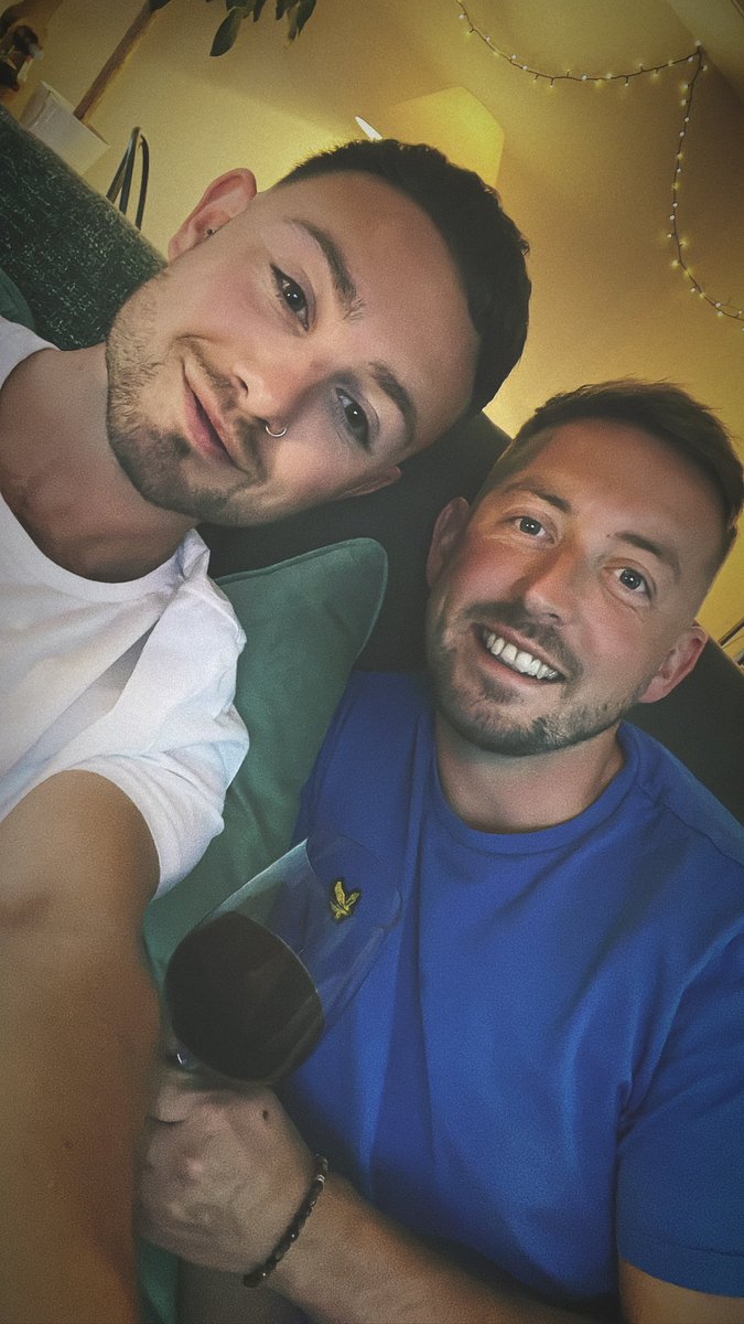 Sunday night chills with my man x