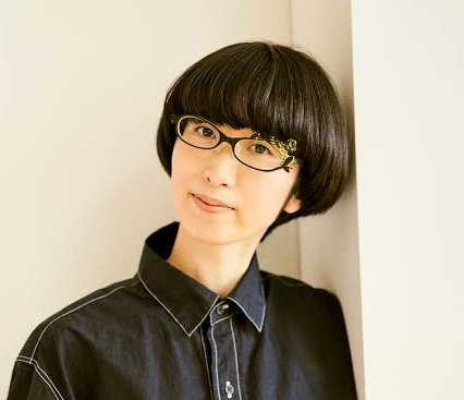 わたくしね、こういうルックスのショートボブ眼鏡女性のセクシーボディスーツアクションヒロインが見たいんですよ刑事さん 