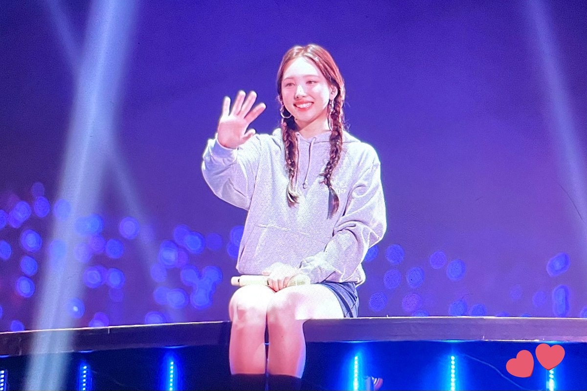 nayeon archive tweet media