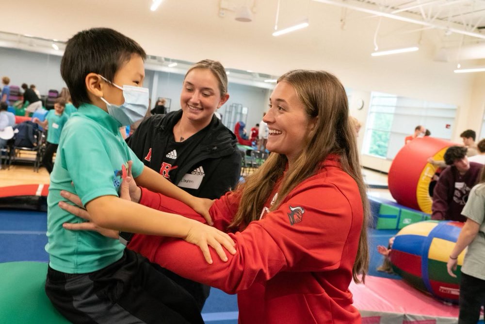 RUSoftball's tweet photo. RU Softball had an amazing time at the Saturdays in Motion program at the Somerset Hills YMCA! Saturdays in Motion is the nations largest and longest running non-public recreational program for children with autism and their families. We are so thankful to have been involved! https://t.co/wYy8NoF1Yu
