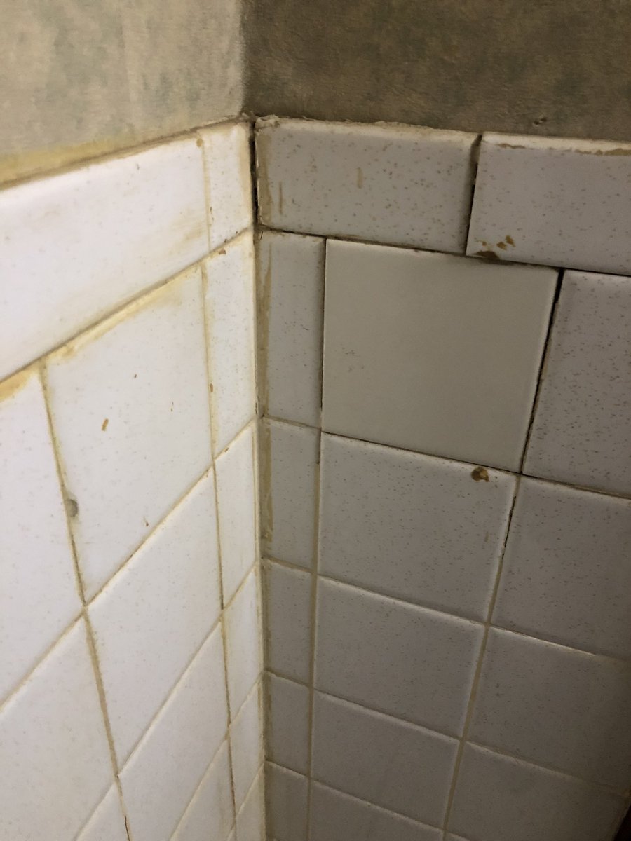 JLulis's tweet photo. #daysinn these are picture from our room last night, we had to take a smoking room even though we requested no and took 45 minutes to check in ! Absolutely horrible and disgusting!  I’ll never got back to another #daysinn https://t.co/rLK62mYSYa