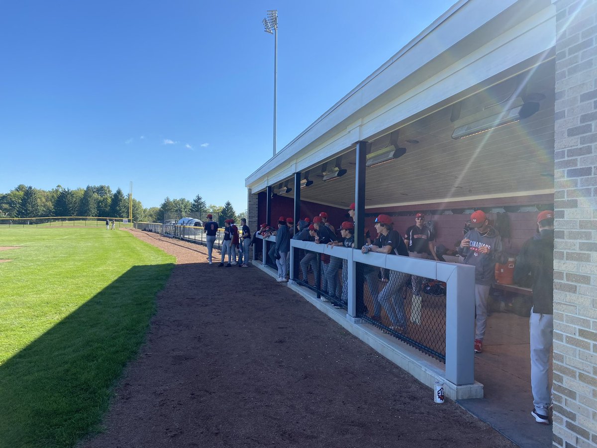 GLCanadians's tweet photo. The GLC Fall Trip comes to a close at Jackson CC (MI).
Photos from the last day of the trip ⬇️
#glcfall🍁 https://t.co/4jfnJ1WEpF
