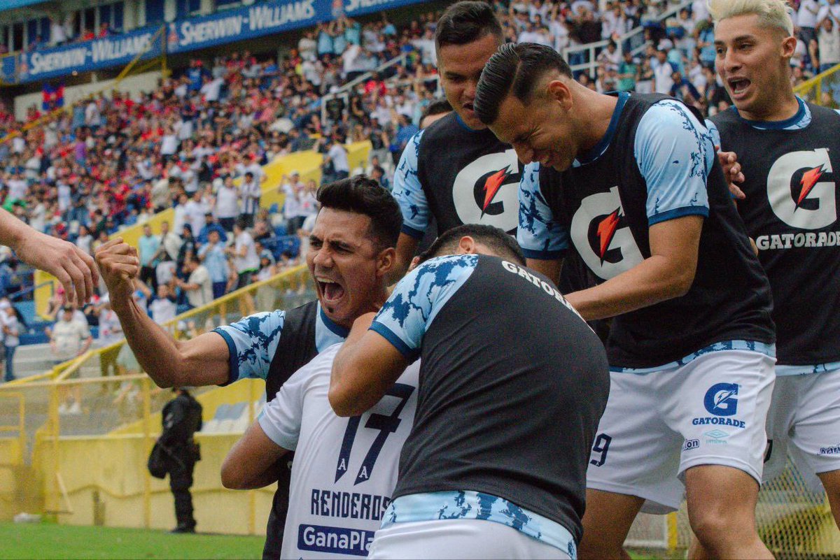 AlianzaFC_sv's tweet image. Feliz Día del niño de parte de papá. 🫵🏼