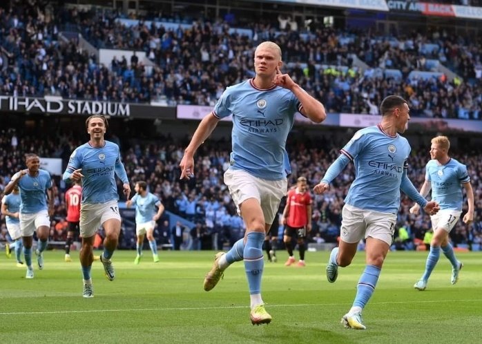adman_22's tweet photo. @erling The new @Ibra_official  Best striker in football history.. Non atop scoring, 🔥🔥#haaland #ManCity #foden #best https://t.co/Vt5kksESgO