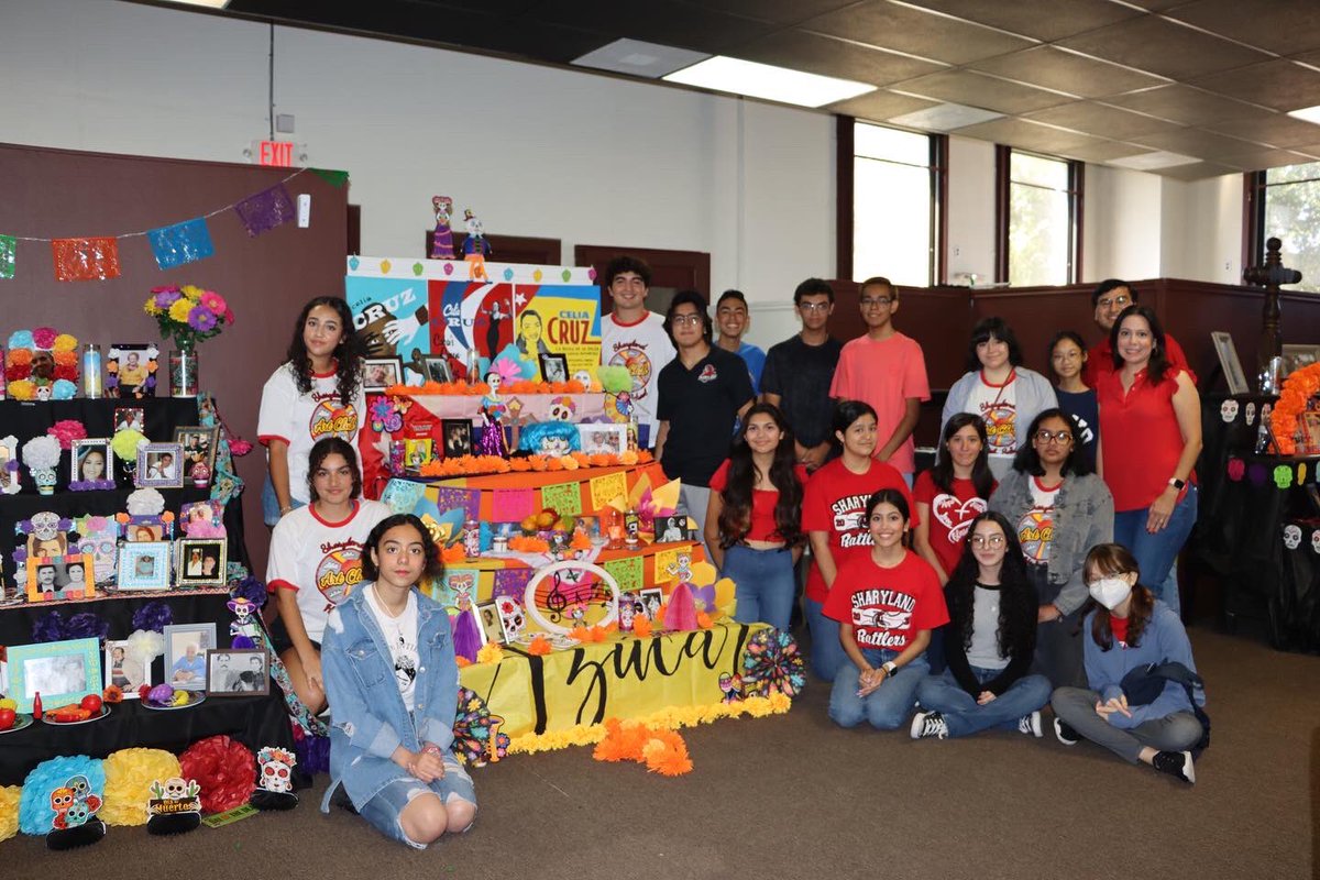 SharyHistClub's tweet photo. Our SHS History, Spanish, &amp; Art Club members teamed up yesterday to participate in the @CityOfMissionTX’s @MissionMuseum’s Day of the Dead Altar exhibit, with an altar honoring the life and legacy of Celia Cruz, the Queen of Salsa! https://t.co/ZHrOyjHfSg