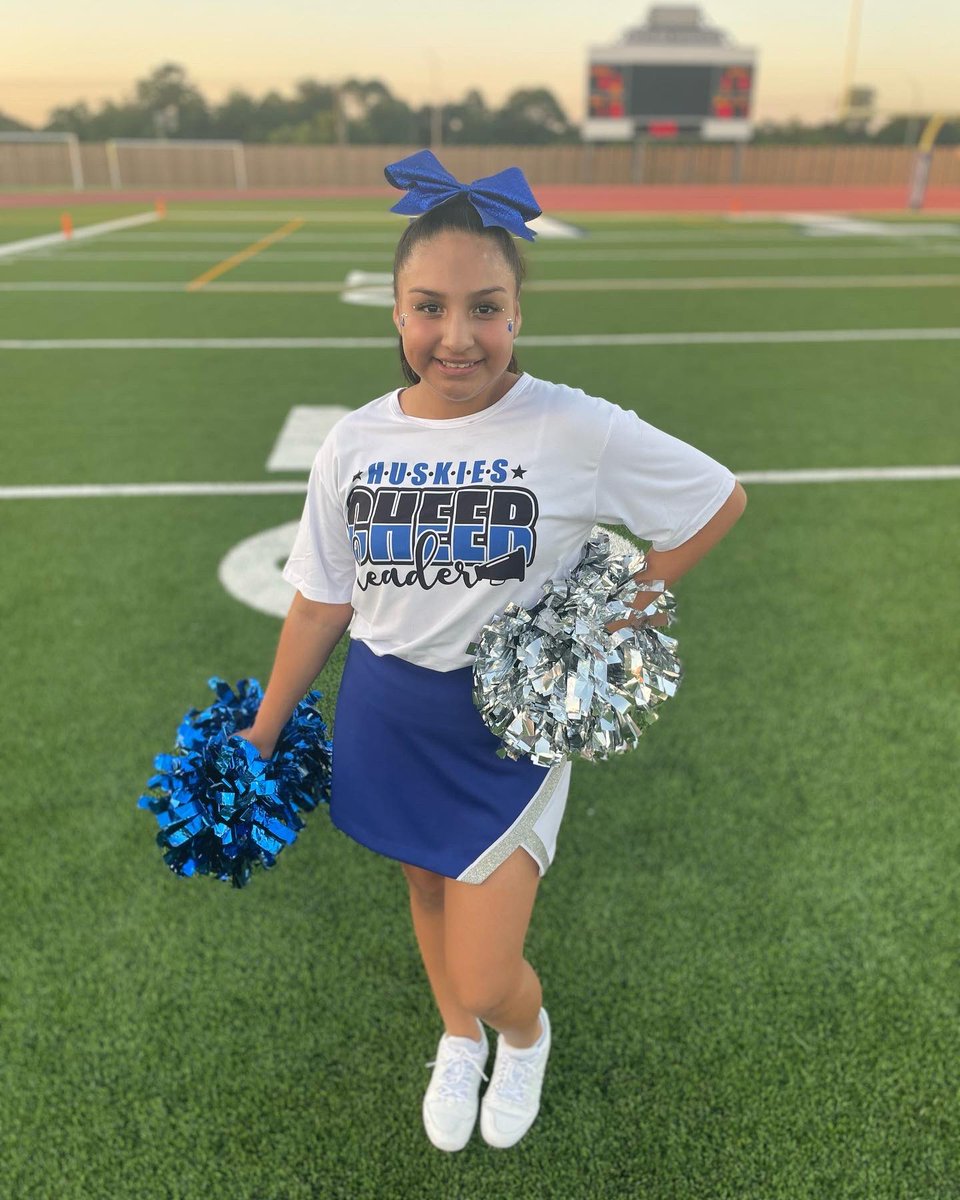 AHMSHuskyCheer's tweet photo. Your favorite cheerleaders! @HamiltonMS1 #๐life #cheer #GoBigBlue #HuskyPride #HuskySpirit #HamiltonCheer #yourfavoritecheerleaders #Huskies https://t.co/Gux892VPlW