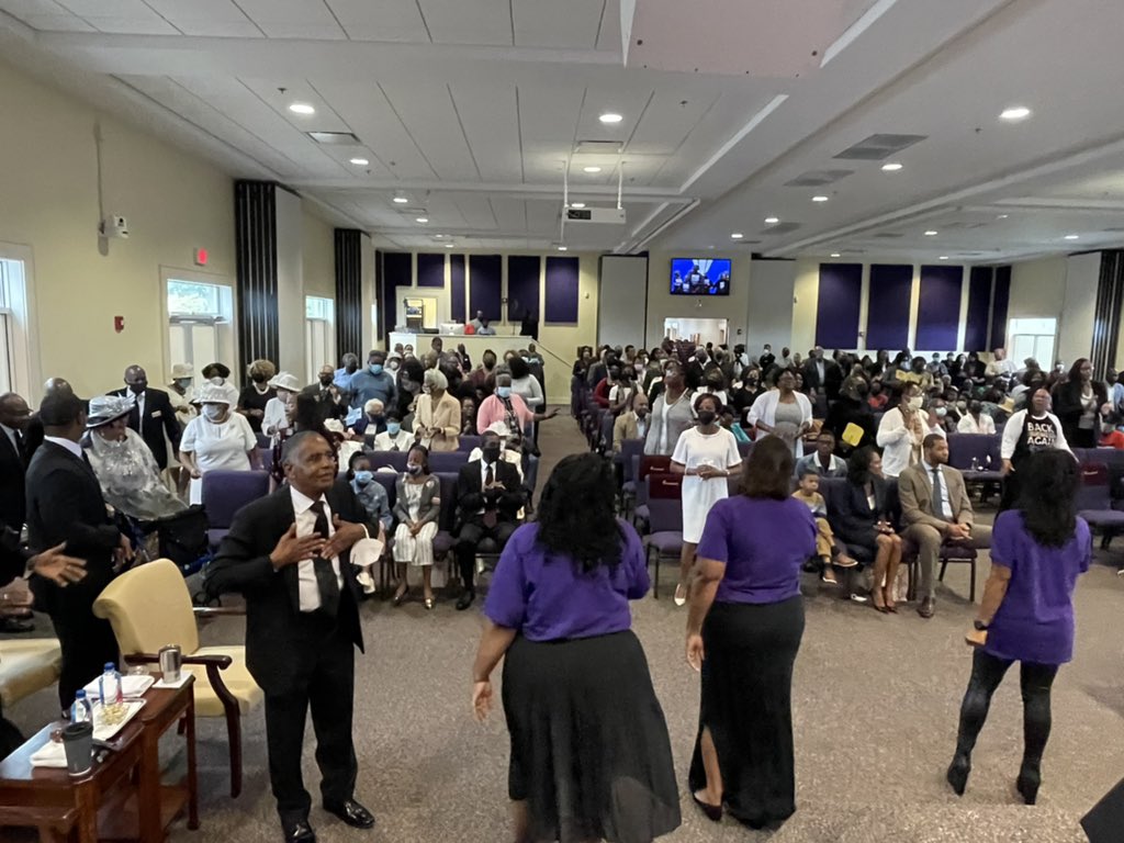 BNE_Pastor's tweet photo. Today we Celebrated our 14th Anniversary @Brookland_NE  and God came through and his Shekinah Glory rested on the House!  I am still in awe with his majesty.  Thanks to our ministerial team and anniversary committee for a job WELL DONE! https://t.co/vK70vO7lKL