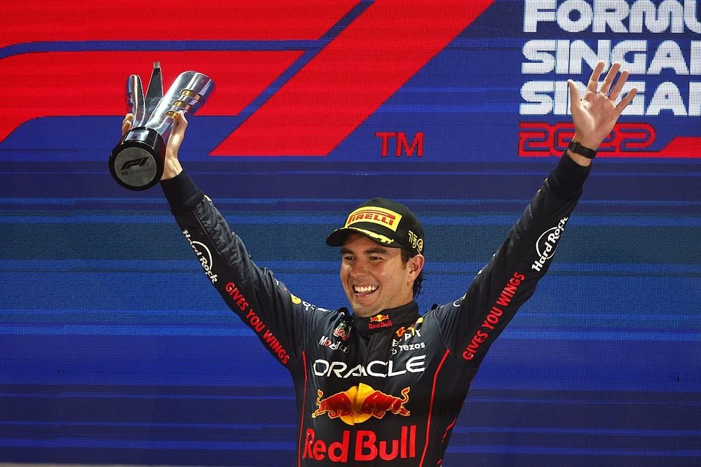 nielsonTSN1260's tweet photo. New Episode of The Pitstop Pals on the way tonight! @JoaquinGage31 & I will be breaking down the Singapore Grand Prix! @mrlube @Mobil1 @CoolbetCanada
If you haven't subbed yet, we are onto episode 20 tonight! #PitStopPals
APPLE: https://t.co/3gqRILB1o2 https://t.co/Yqjxo8YMGn
