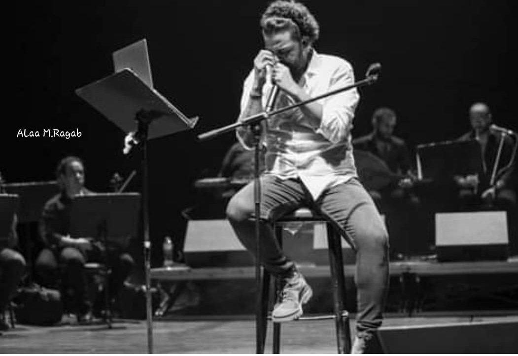 انا خفيت خلاص منك وبكره انساكي وكإنك سحابة صيف مابتمطرش

انا والله مابهزرش . .☘