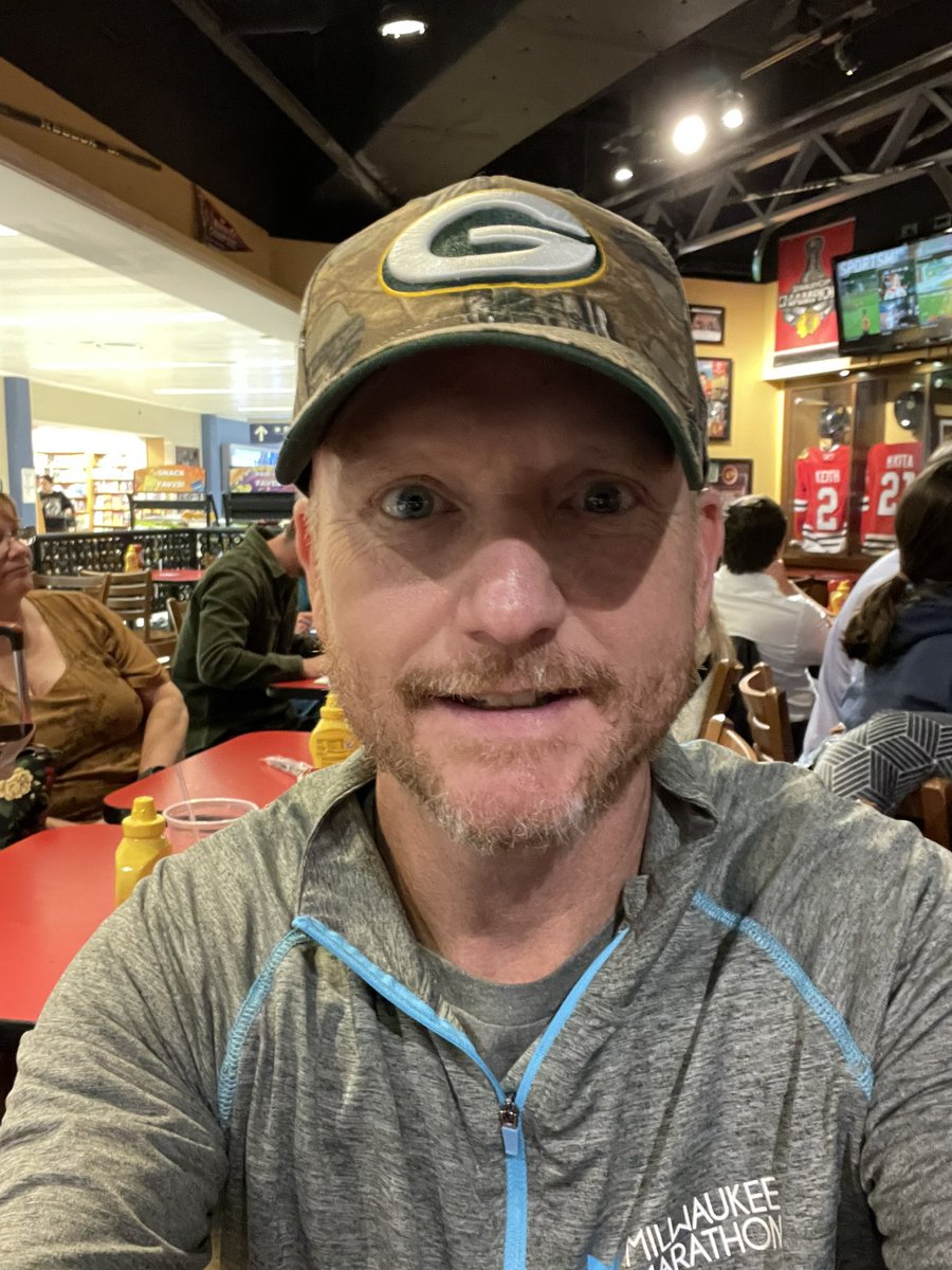 Stephan74r's tweet photo. @diannemflack thanks for the new cap!! I broke it in right! I watched the #Packers beat New England this afternoon!! https://t.co/92xwDbSrNr