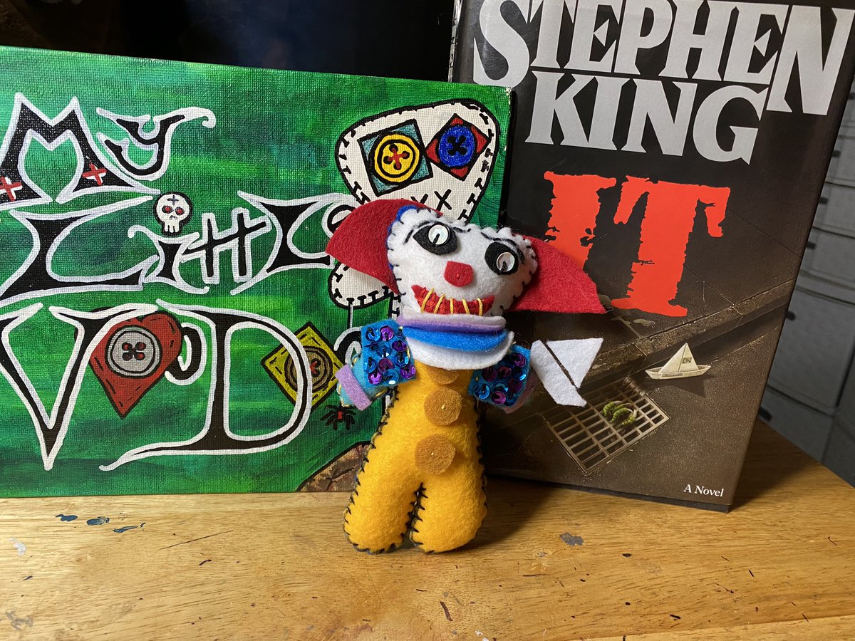 my_littlevoodoo's tweet photo. #IT #TimeCurry #BillSkarsgard #Pennywise #Derry #StephenKing @Billskarsgard19 @StephenKing https://t.co/9cVojFu7Dt