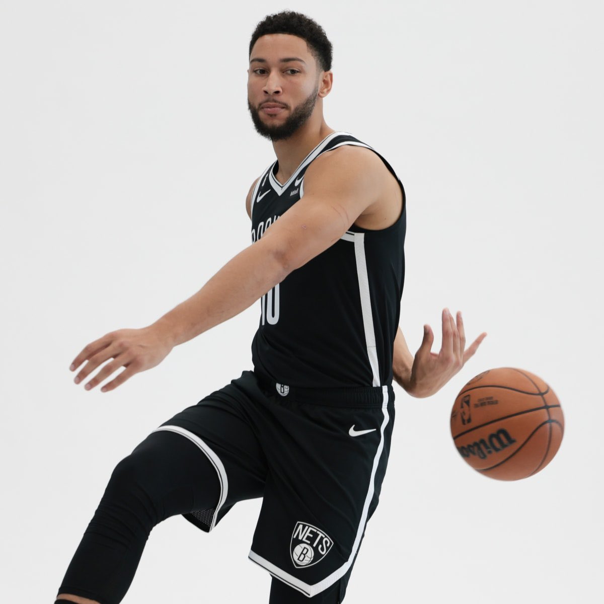 TheHoopCentral's tweet photo. Ben Simmons will make his Nets debut tomorrow against the Sixers, via @Krisplashed 

🍿🔥 https://t.co/JbrZtYxZer