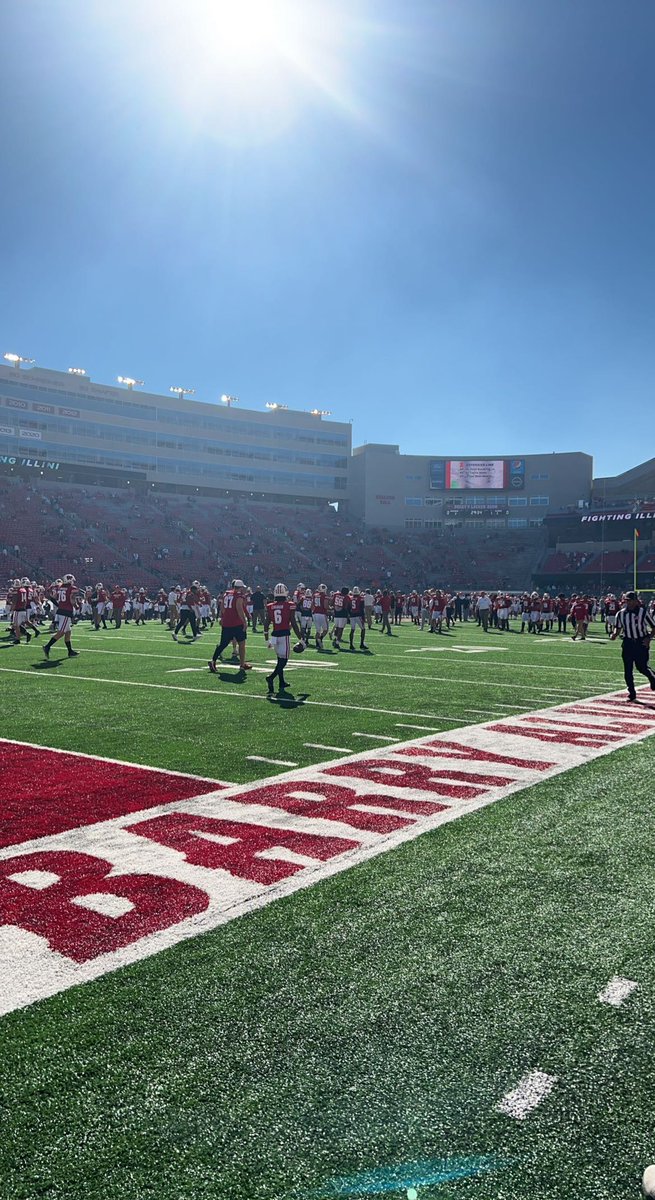 Thank your for a great weekend in Wisconsin!! @Coach_B_Lewis @CoachTurnerUW @CaseyRabach_61 @CoachDOnofrio @jimleonhard