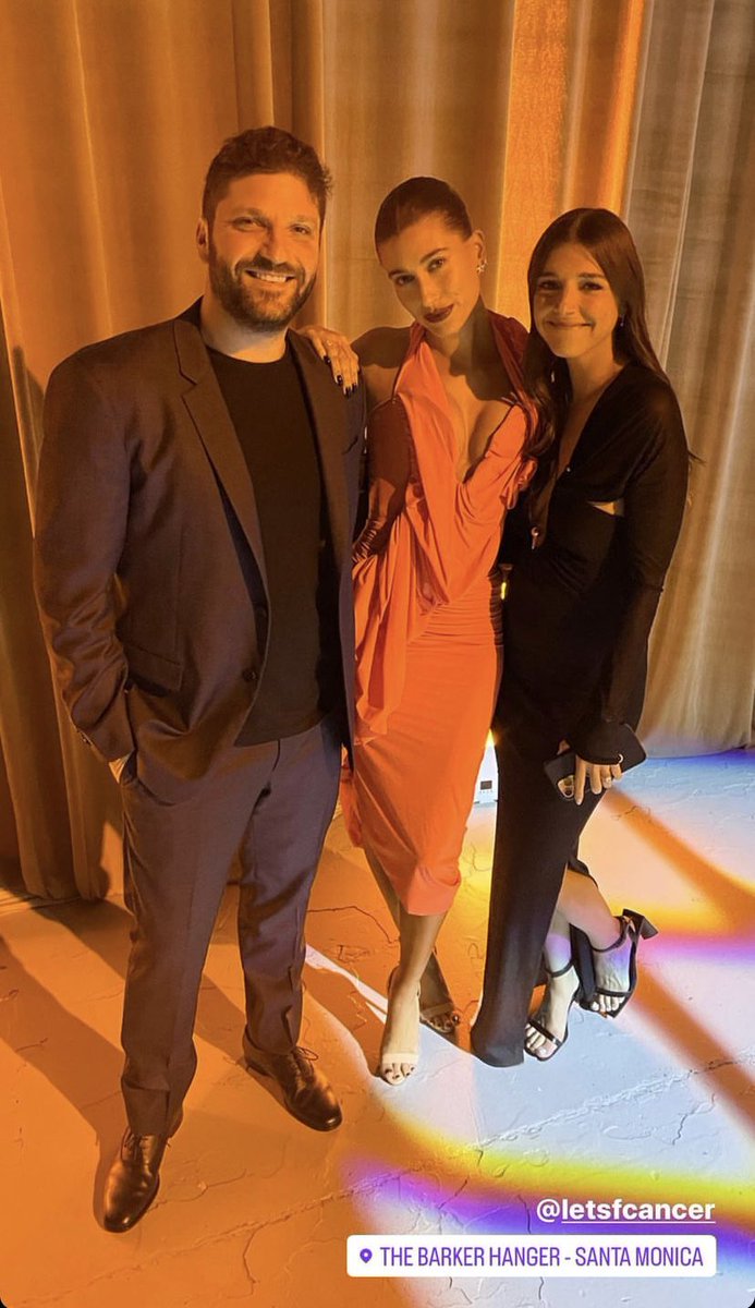 Hailey Bieber Outfits on Twitter: