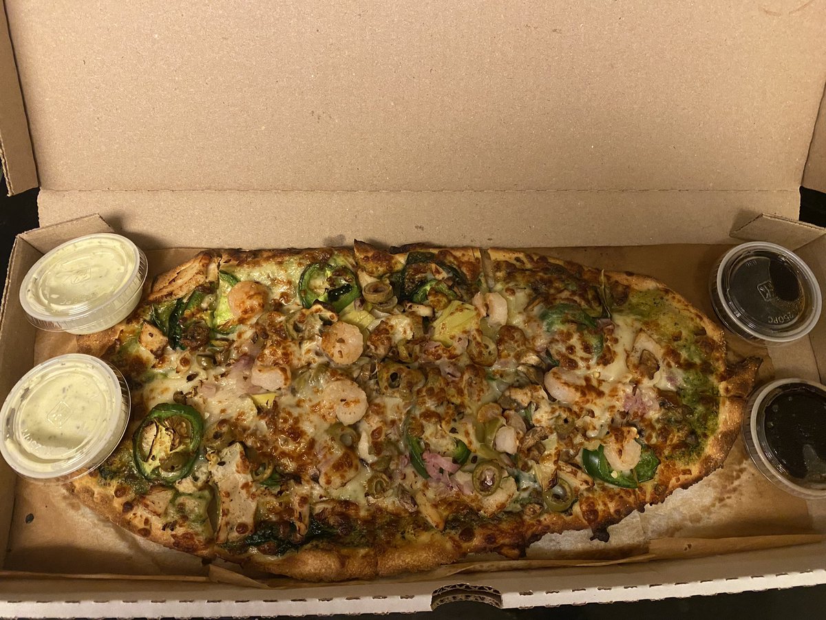 DiegoFleur's tweet photo. Best pizza in the Boro 😋🍕 https://t.co/IAtFu8A8KZ