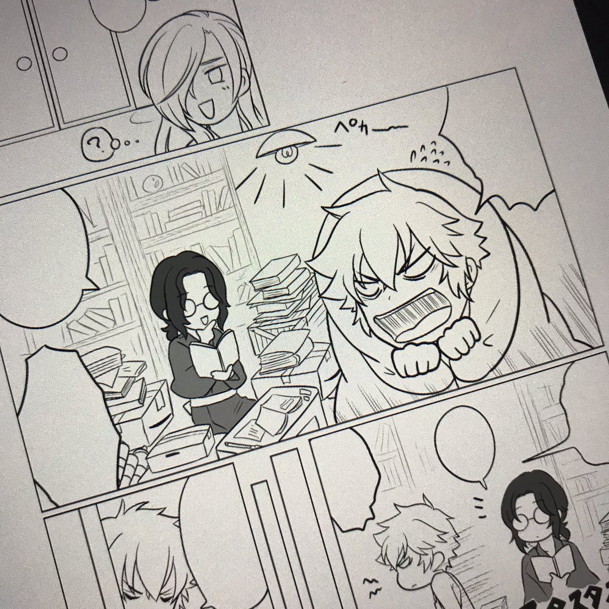 タイトルが「2」になってるけど、1はなんだったのかと言うと3年前に描いた文久土佐刀が初めて本丸に来た時のはなしであるw
絵柄と解像度が製本に耐えられない(笑)状態だったので、只今再録本用にリメイク中。
こっちは最初から最後までひたすらギャグです。 https://t.co/ZsVVqE3S7d