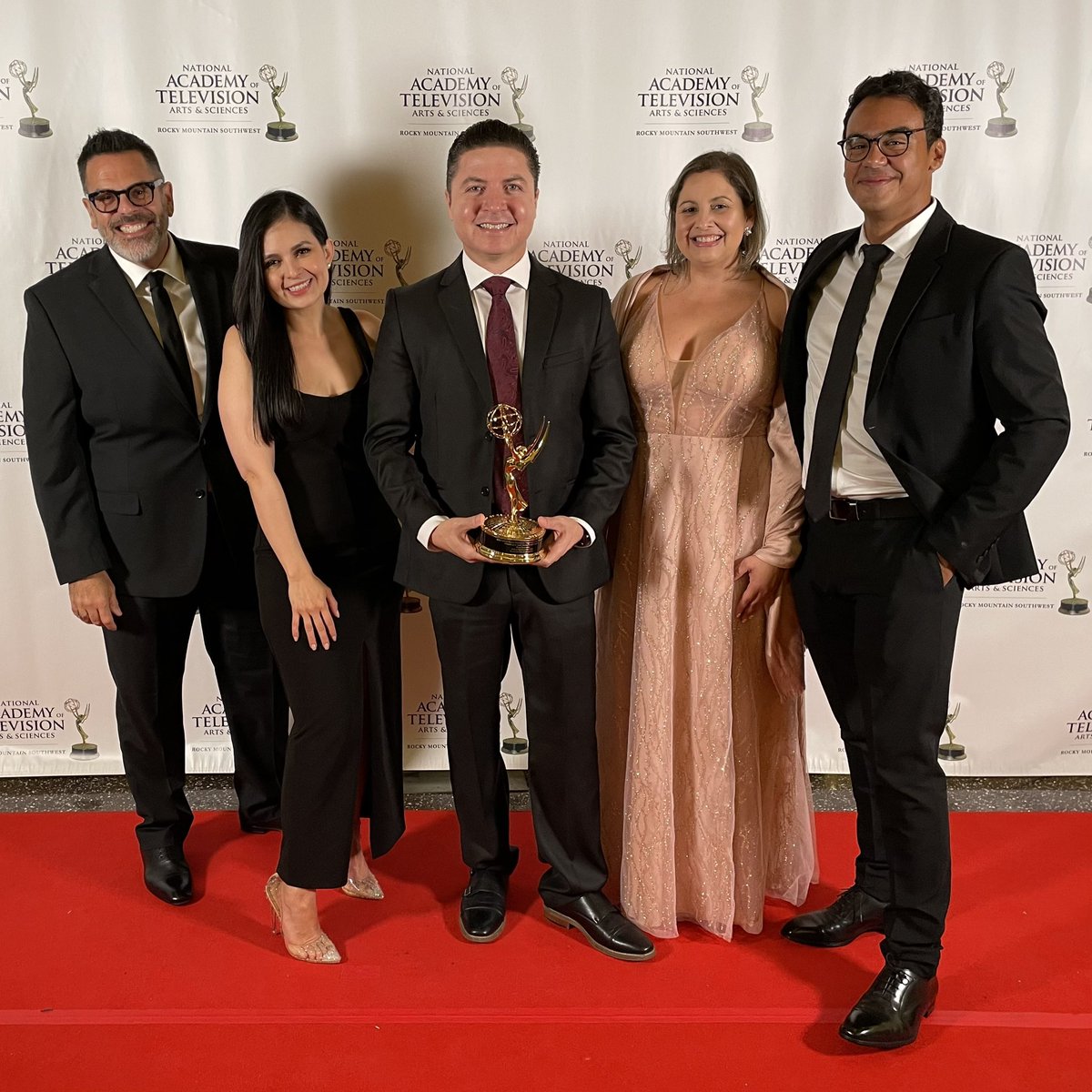 josetv's tweet photo. Muchas felicidades al equipo de @TelemundoUtah. The team won Emmys in 4 categories: 5p Newscast, Breaking news story, Crime single story &amp; Historical/cultural single story. This is a dedicated &amp; hard working group of journalists &amp; people behind the scenes that make this possible! https://t.co/uzntWVKdVy