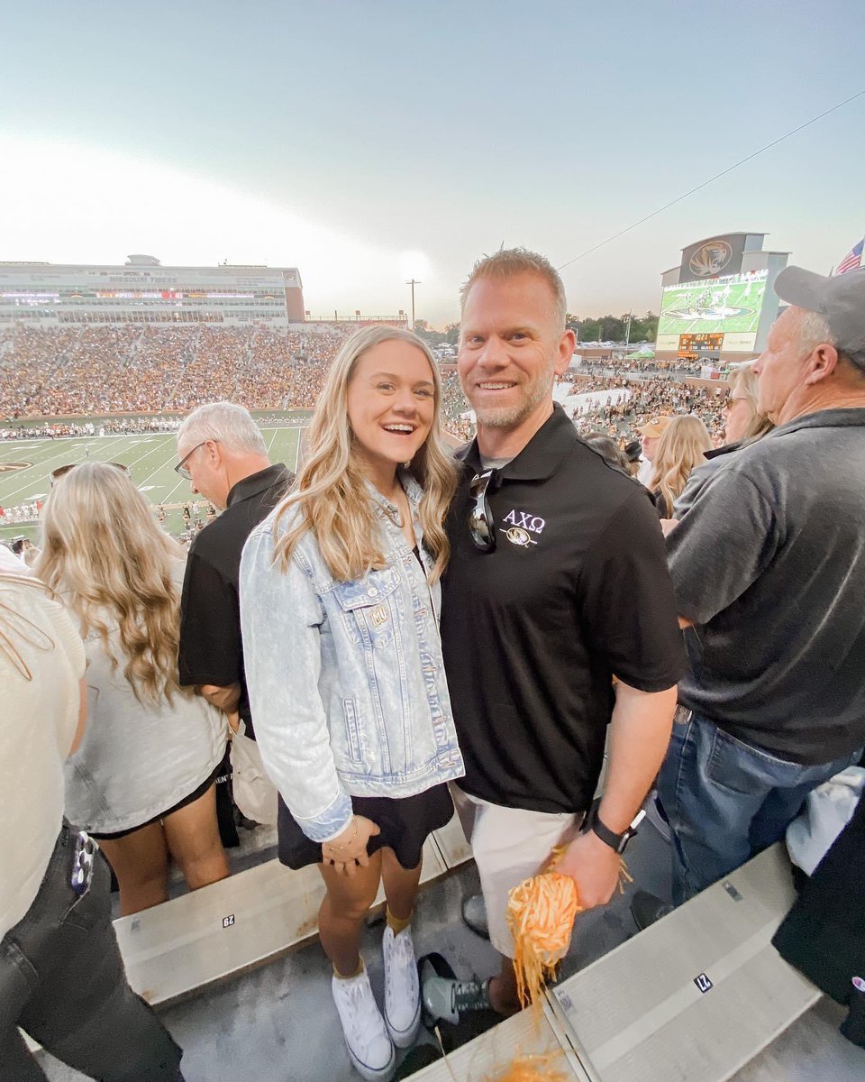 alphachimizzou's tweet image. Father Figure Weekend in the books! We loved getting to spend time with our family and friends this weekend! 🖤💛

#AlphaChiMizzou