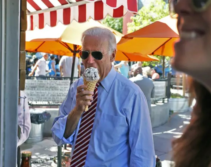 closetdegen69's tweet photo. Here's my 3rd anniversary
@NiftyLeague
degen, Joe Biden #DEGENBDAY https://t.co/ktGBKr2RHV