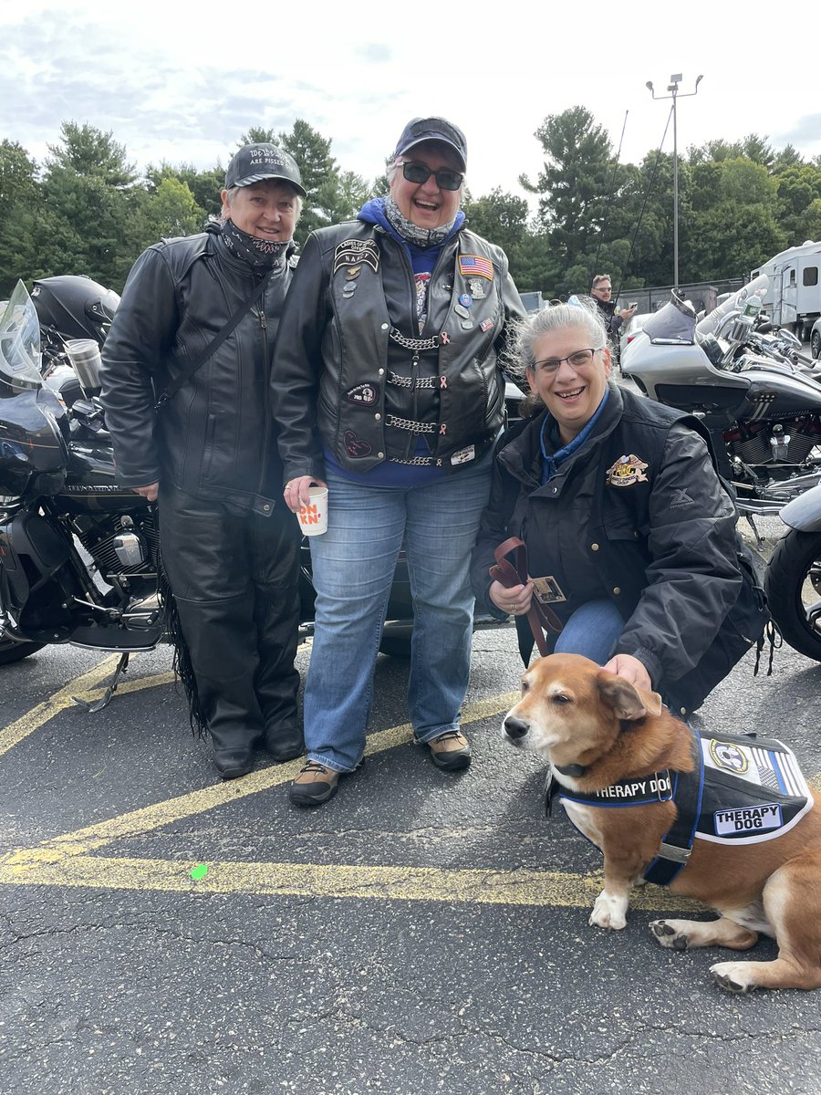 Olliemutt's tweet photo. Therapy Dog Oliver 🐾 loves helping out one of his favorite causes Trouble the Dog 🐾 annual motorcycle 🏍️ fun raiser ride. Thanks Sheila for all the great work you are doing!! Oliver 🐾 met new friends Nancy, Laurie, &amp; Paula &amp; Jackson  🐾 #community #spreadingsmiles https://t.co/xeHSt5OrQp