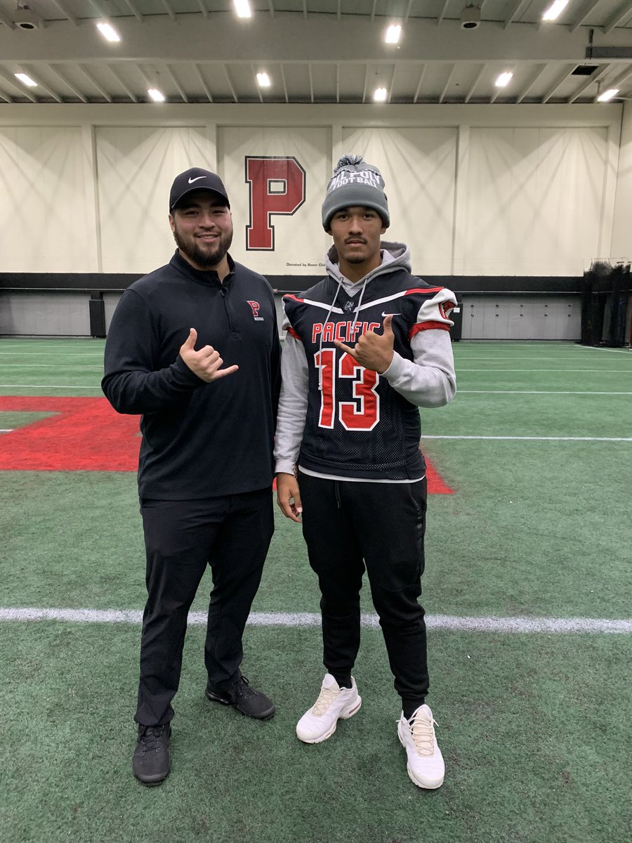 TarapeEmana's tweet image. God is Good!! Blessing and Thankful to receive my First offer from Pacific University. Thank you to @Coach_Taura and @CoachJCraft for believing in me. #GoBoxers #1WAY