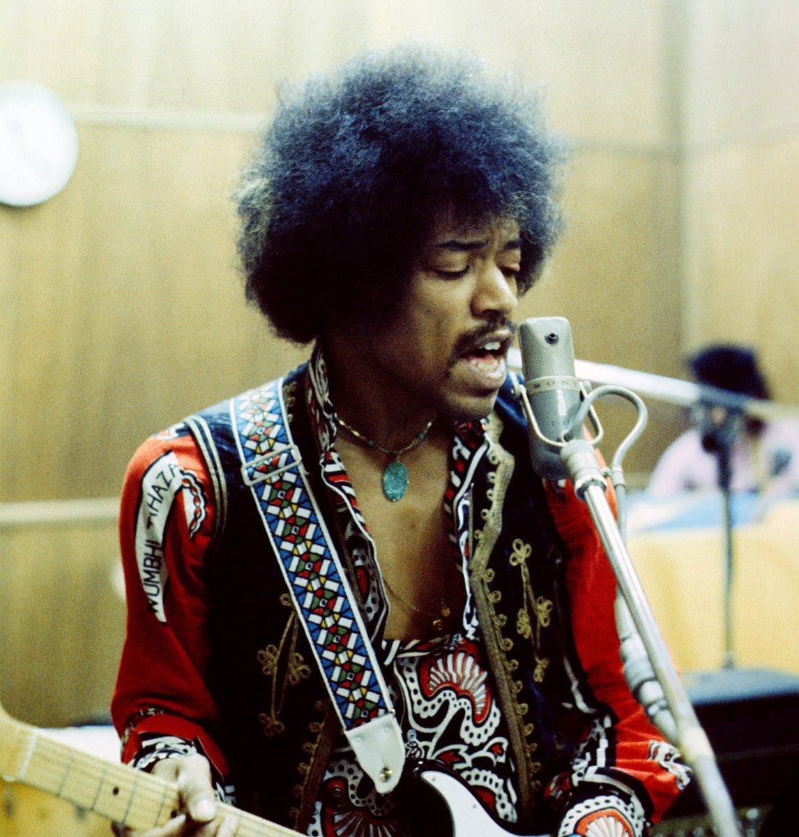 closetdegen69's tweet photo. Here's my 4th anniversary
@NiftyLeague degen, Jimi Hendrix #DEGENBDAY https://t.co/ZWX8Gep5dN