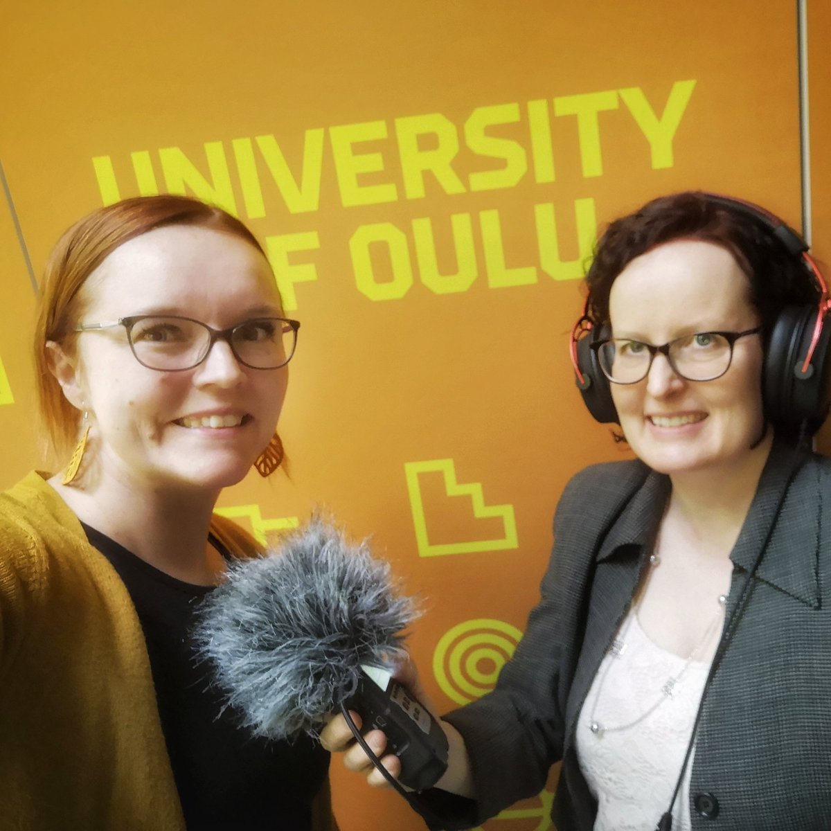 Perjantaina vastailin @HeikkilaMari kiperiin kysymyksiin meidän ryhmän tutkimuksista liittyen arktisen alueen veden kiertoon sekä sään ääri-ilmiöihin. Tulee ulos syssymmällä Tiedeykkösessä <a href="/yletiede/">Yle Tiede</a>. Stay tuned! 😎
<a href="/UniOulu/">University of Oulu</a> #ArcticAttitude <a href="/UArcticResearch/">UArctic Research</a>