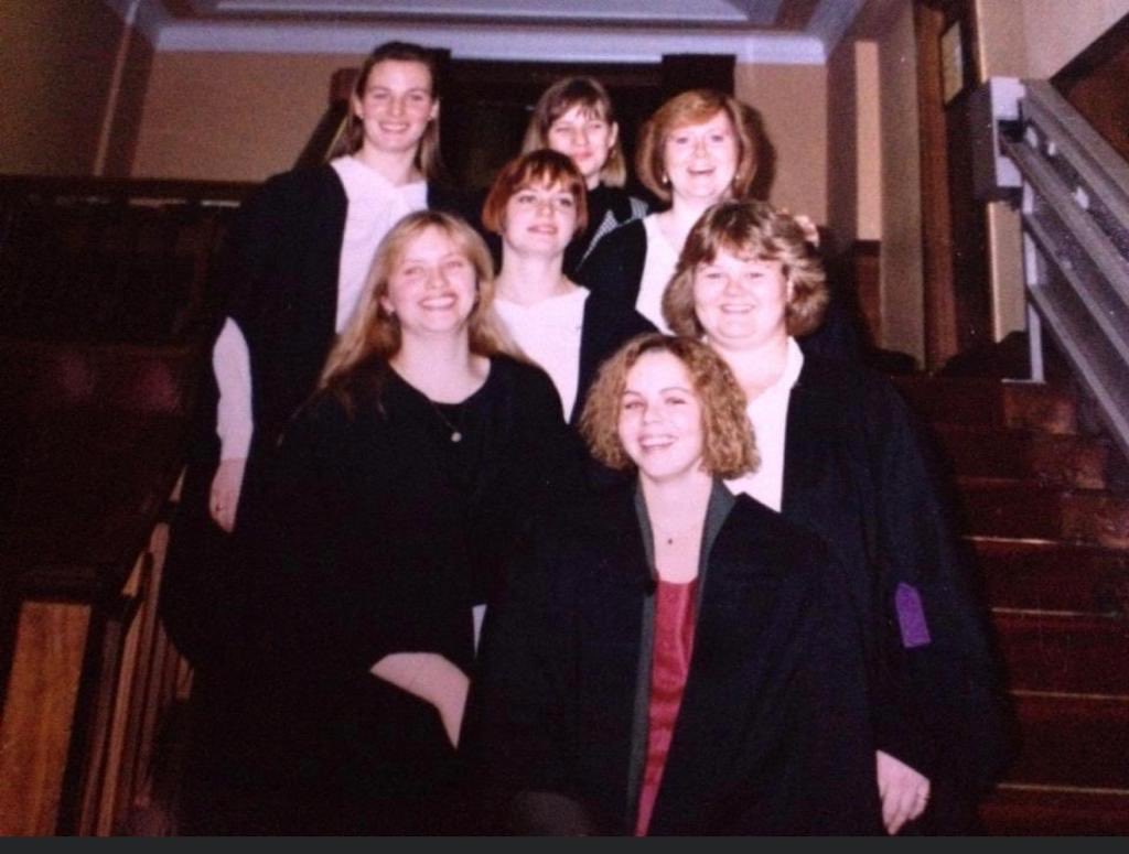 huntanne's tweet photo. 34 years ago today I started my #studentnurse training at #Barts with these lovely ladies #Oct88
It’s still the #BestJobintheWorld
Everyday brings an opportunity to make a difference to somebody
#LifelongLearning #Friendsforlife #NurseTwitter #NHS #Nursing #Choosenursing https://t.co/sH4AqgGoD9