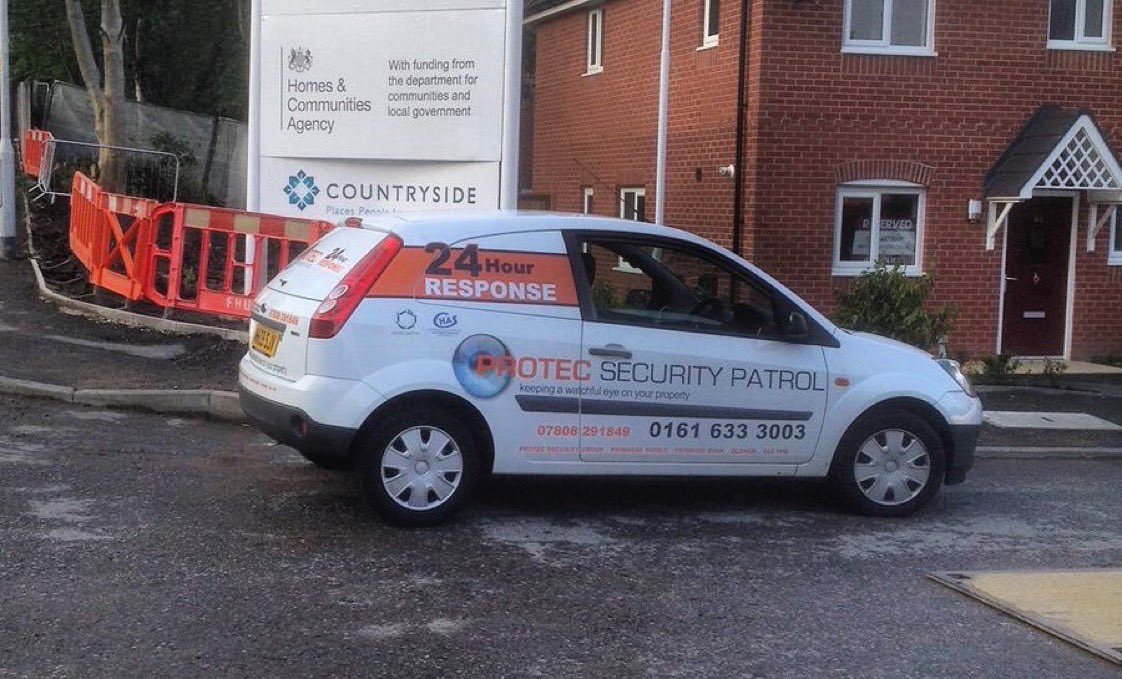 KeepingUSecure's tweet photo. #HappyMonday #twitter 

#safety &amp; #security is everyone’s responsibility.

Let us tailor a security service to suit your specific needs - Pay the right fee for the right service, not more. 

Call Protec today on 0161 633 3003

#construction #propertydevelopment #HMO #property https://t.co/BlaKWuugNW