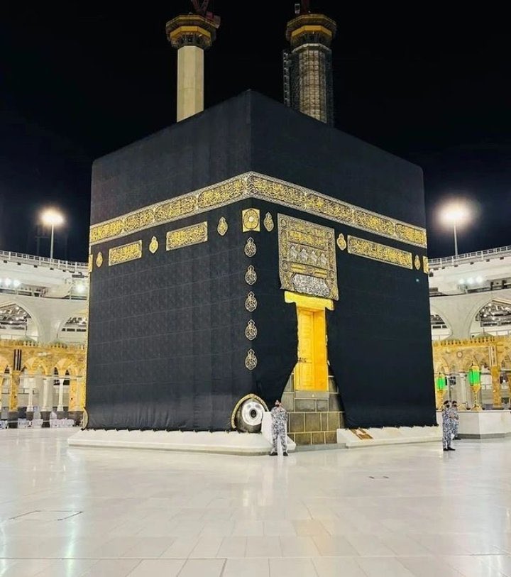 کیا خوب کہا کسی نے
جو خیال میں نہ آ سکے وہ خدا ہے