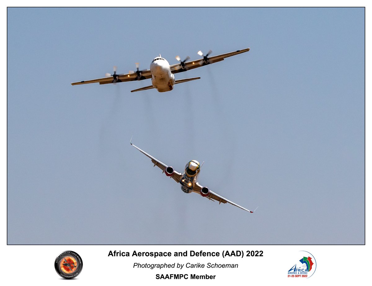 #FlySafair #Boeing737 and L-100 Hercules formation mesmerising the crowd at <a href="/aadexpo/">AAD Exhibition</a> 2022 on the Sunday #Airshow day. #AADExpo <a href="/FlySafair/">FlySafair</a>
