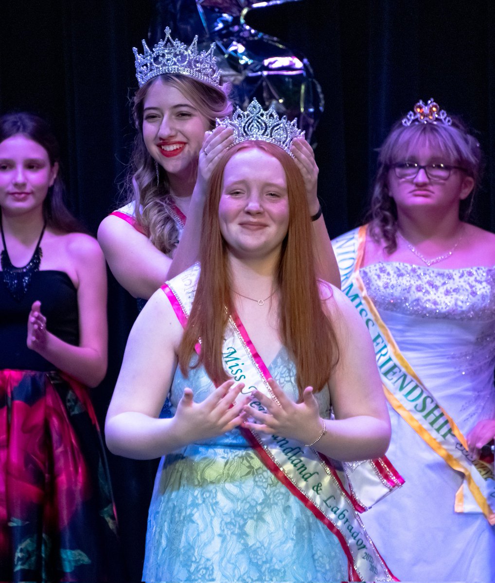 Junior Miss NL tweet media