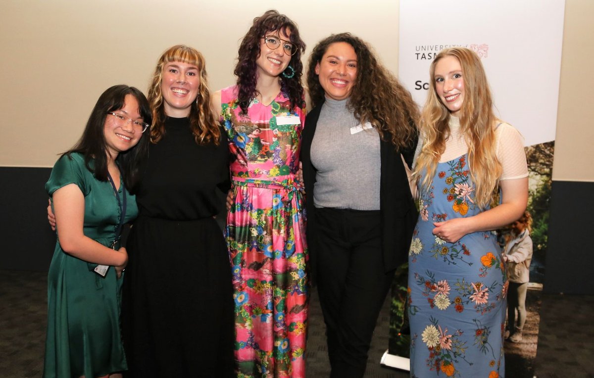 erin_bok's tweet photo. Last week I spoke about my research journey as a #WomenInSTEM at the @UTAS_  school of #Naturalsciences recognition evening. I am very fortunate to have been so supported and encouraged, and am lucky to be surrounded by excellent women embarking on our PhD journey 🌿💚 https://t.co/Q7YEv8Hgsb