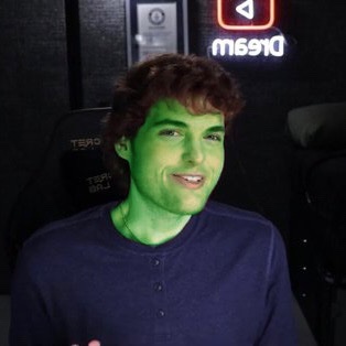 ajfalvr's tweet photo. he’s green (not in an ogre way but in a dreams character way.) 
#dreamfacereveal https://t.co/RZaqZ58i99
