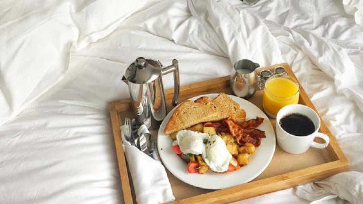 He brings <a href="/DetGavinReed/">Gavin</a> breakfast in bed.