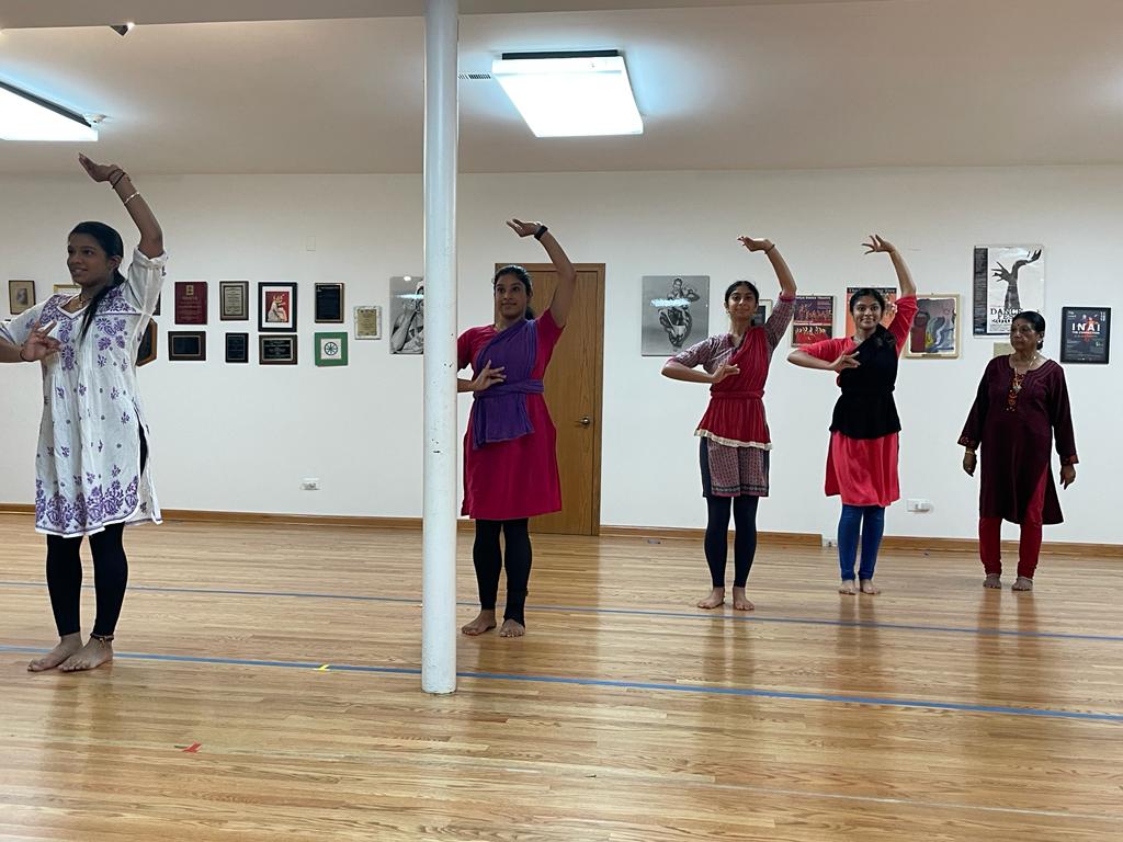 natyadance's tweet photo. Natya's Artistic Director Hema Rajagopalan checking the diagonal line! Come see this section live in Shakti Chakra: The Energy Cycle this upcoming weekend! 
Link for tickets: https://t.co/CGgJg4Lho9 https://t.co/HvEMuVks6a