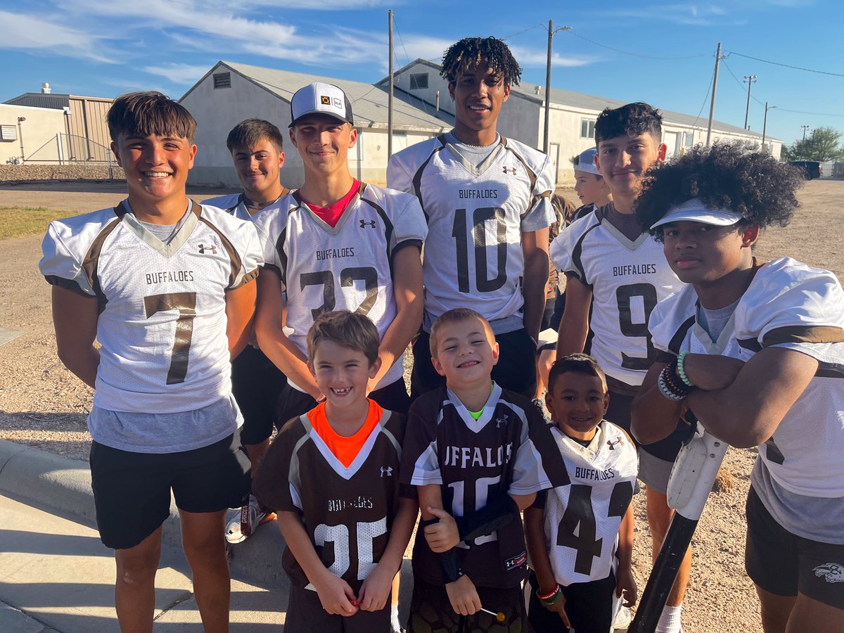 So thankful that these Buffs love on our #futurebuffs. Coaches’ kids sacrifice time with their parents, but gain extra siblings and role models year after year. From the bottom of my heart, THANK YOU! 🤎🏐🏈