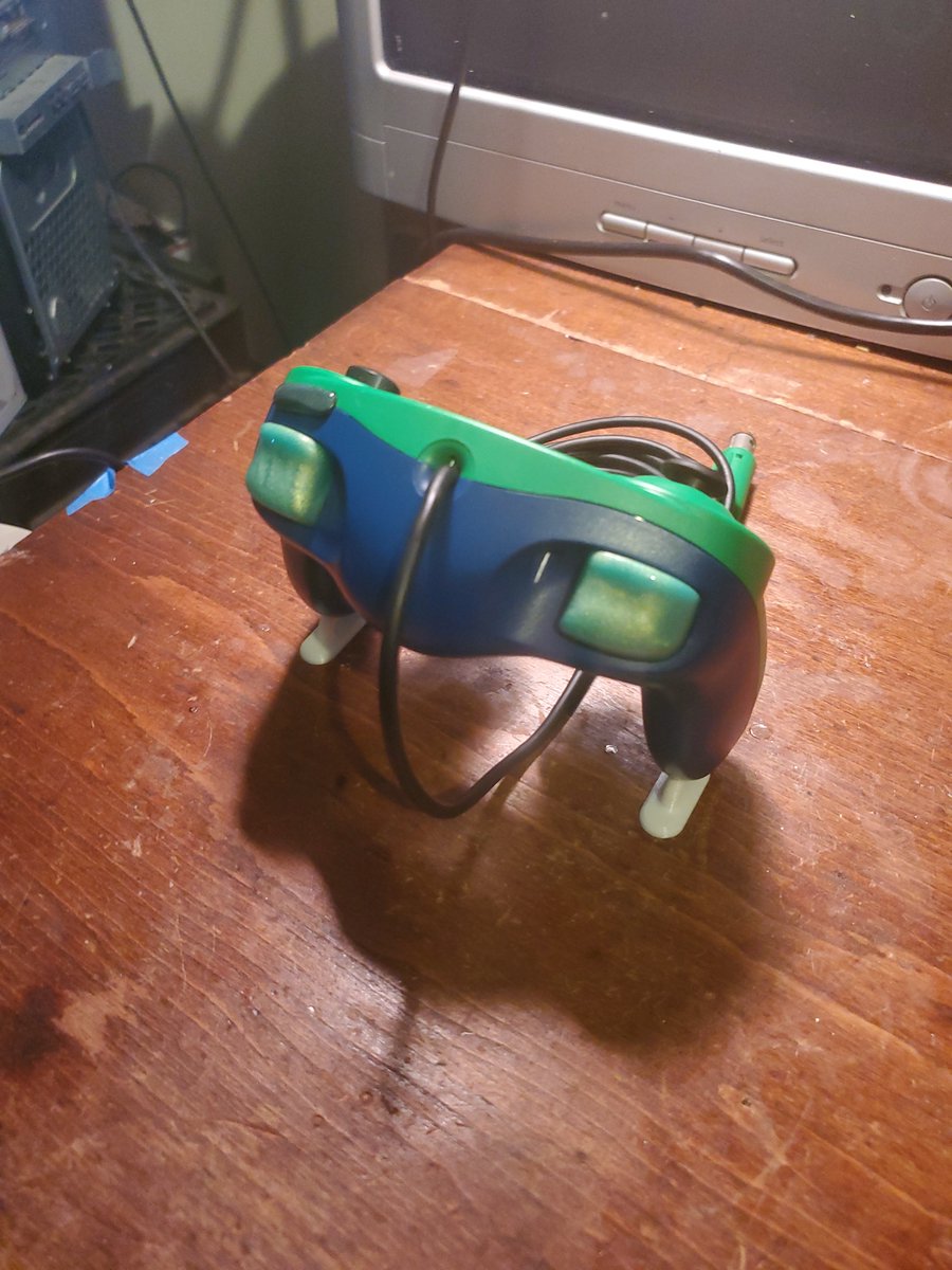 Plants Custom Controllers tweet media