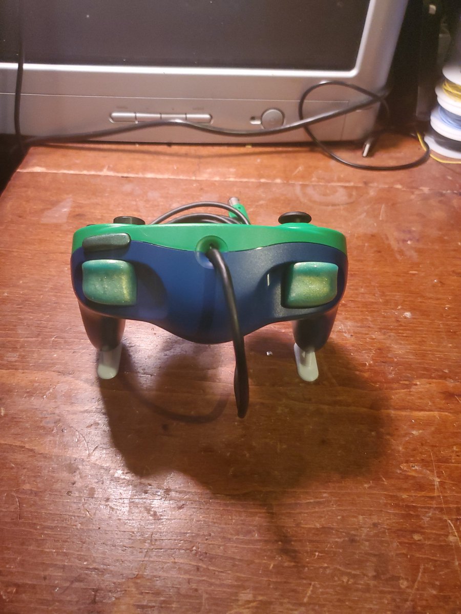 Plants Custom Controllers tweet media