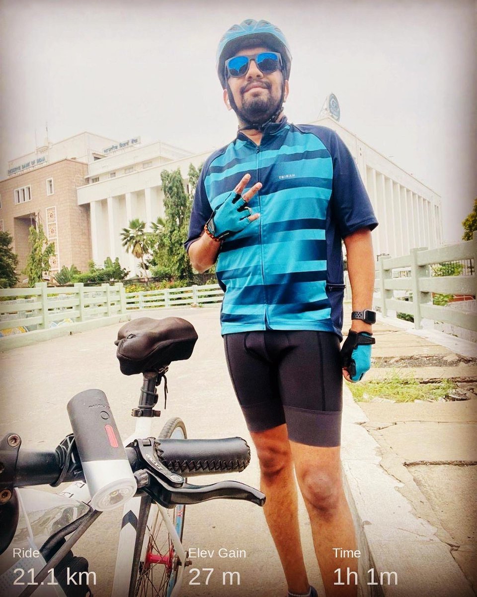actor_annamalai's tweet photo. Today’s Morn Solo Ride 🚴♂️👍💪 #EnCyclePedia #Annamalai #NammaChennai #Chennai #nepiyarbridge #marinabeach #ReserveBankOfIndia #MadrasCoffeeHouse #Selfie #நான்வீழ்வேன்என்றுநினைத்தாயோ #neverevergiveup #cycling #cyclinglife #Captain @arya_offl #MMDDDDLCTworkout https://t.co/DxTTJG2qA3
