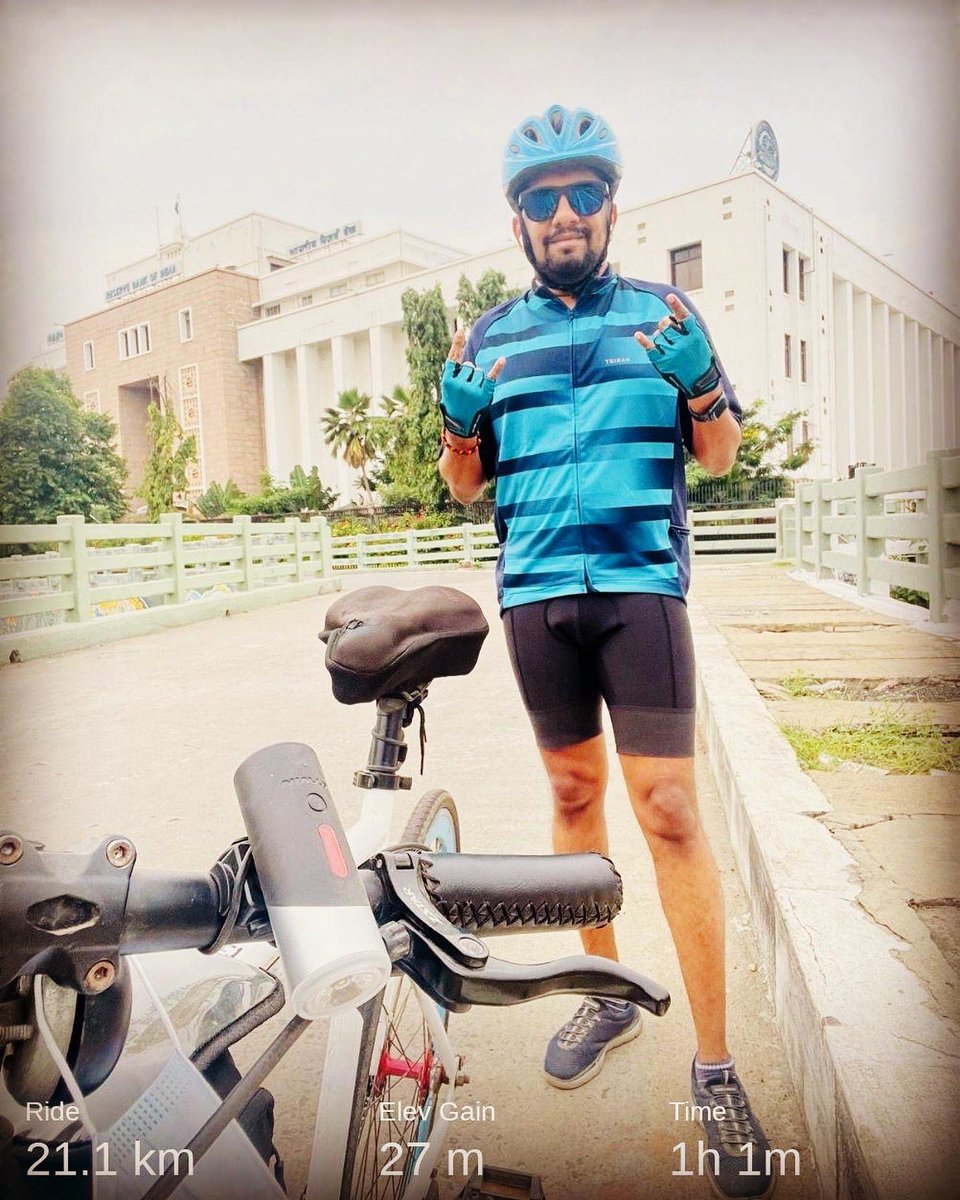 actor_annamalai's tweet photo. Today’s Morn Solo Ride 🚴♂️👍💪 #EnCyclePedia #Annamalai #NammaChennai #Chennai #nepiyarbridge #marinabeach #ReserveBankOfIndia #MadrasCoffeeHouse #Selfie #நான்வீழ்வேன்என்றுநினைத்தாயோ #neverevergiveup #cycling #cyclinglife #Captain @arya_offl #MMDDDDLCTworkout https://t.co/DxTTJG2qA3