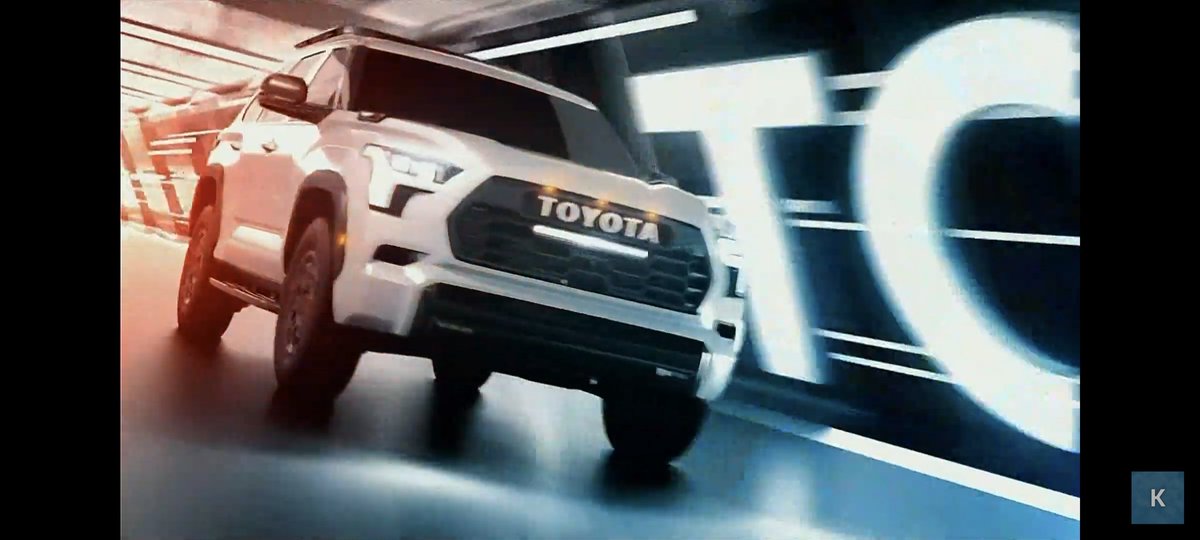 pmonshiz's tweet photo. Did I miss something or did Toyota quietly unveil the new 4Runner and Tacoma during an NFL halftime show? https://t.co/ugrSJ0IRGf