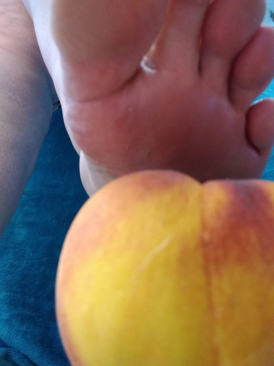 Spent the day working on content for my FeetFinder &amp; OF pages. Who's cleaning up for me?

#FeetFinder #Feet #ChubbyFeet #bbw #FeetLovers #Feetography #foodCrushing #feetFetish #footFetish #footLoving #sexyFeet #crushingFood  #messyFeet #dirtyFeet #feetWorship