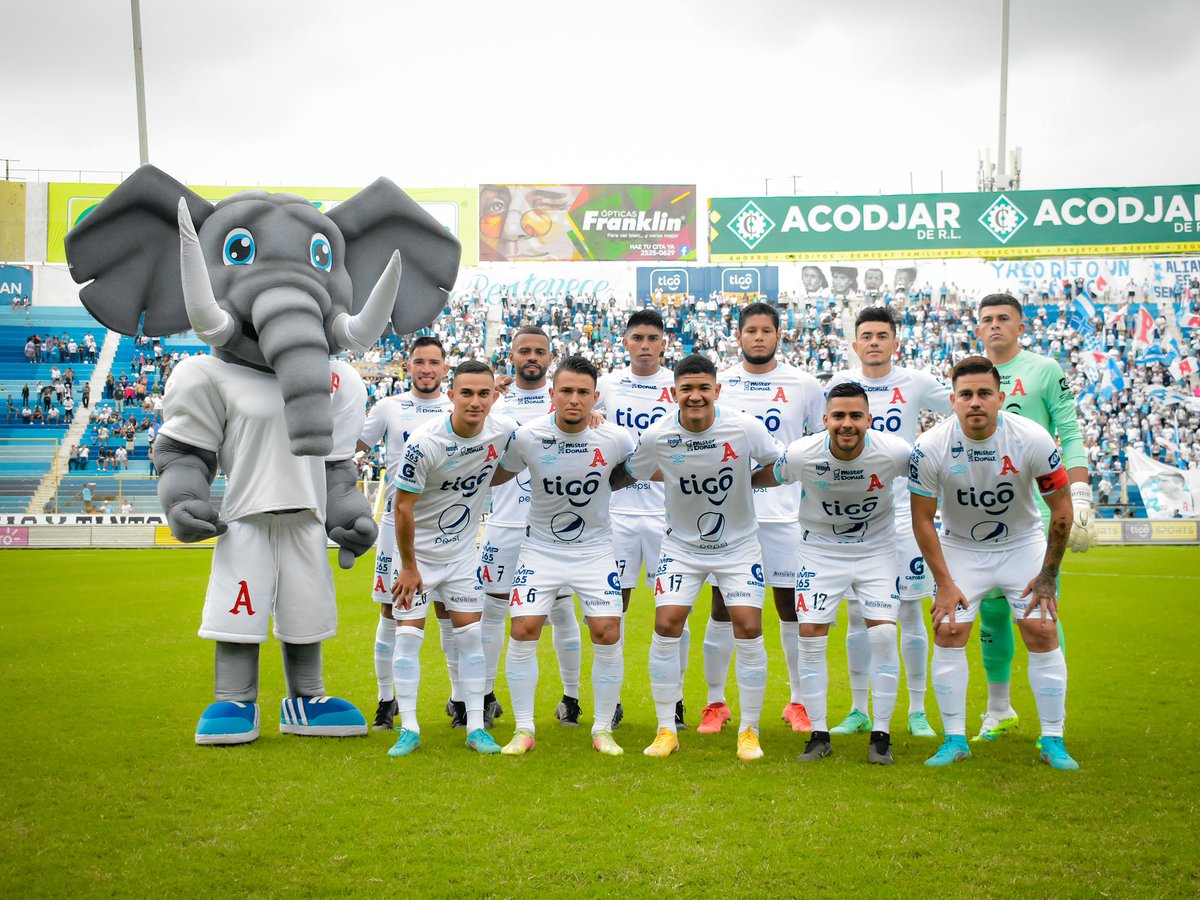 📝 [ Comunicado oficial ] 

🚨 Se ha decidido sancionar a Alianza por jugar absolutamente desnudos el día de hoy.