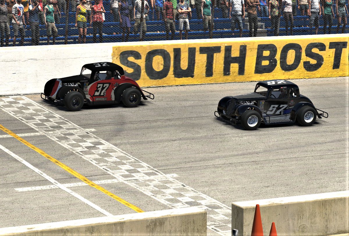 REFINED_eSports's tweet photo. 65 laps @ South Boston brought one of the closest battles seen in Refined history. A caution laden race kept Ken Gorrell &amp; Tyler Shadduck bumper to bumper to the very end, with Tyler taking another win in the Rippin' Pistons Legends Series. Next week, USA raceway. @TyShadduck37s https://t.co/I0Ip9ra8xN