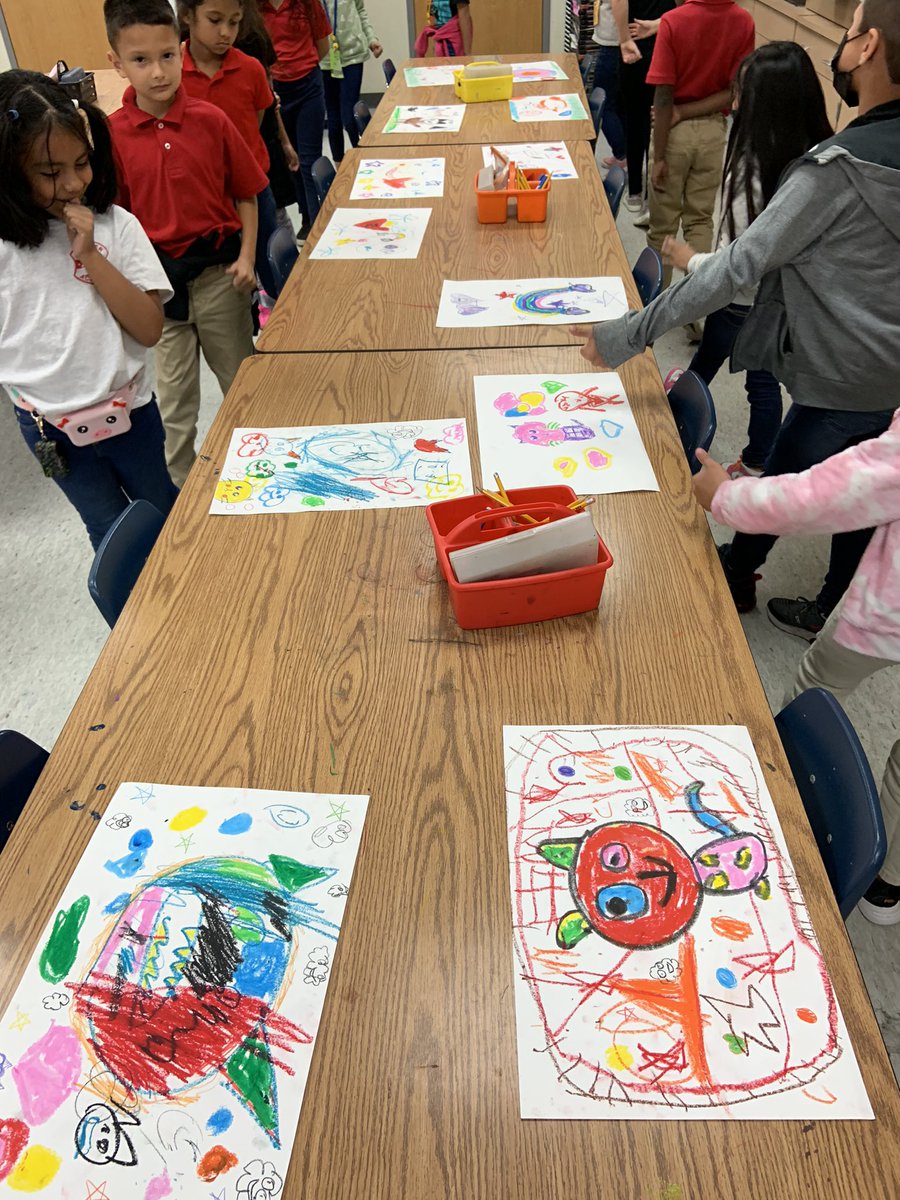 MissDe1gado's tweet photo. Third grade did so great with our #BeautifulOops art challenge! Look at all that color!!!🎨🌈👏 #aldineart #aldineconnected #arted @AldineArt @Carter_AISD @AldineISD @NewmanKaileigh #artcollab https://t.co/CiY5OnnwBL
