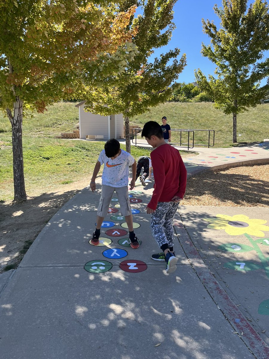 Redstone Elementary tweet media