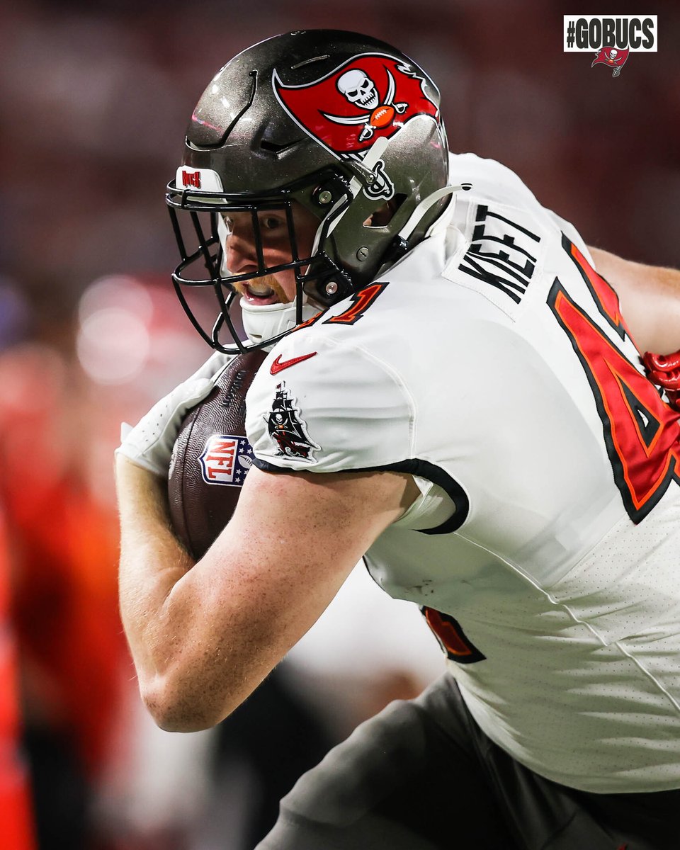 Buccaneers's tweet photo. And how about @KoKieft? 💪 https://t.co/etERZ8voUx